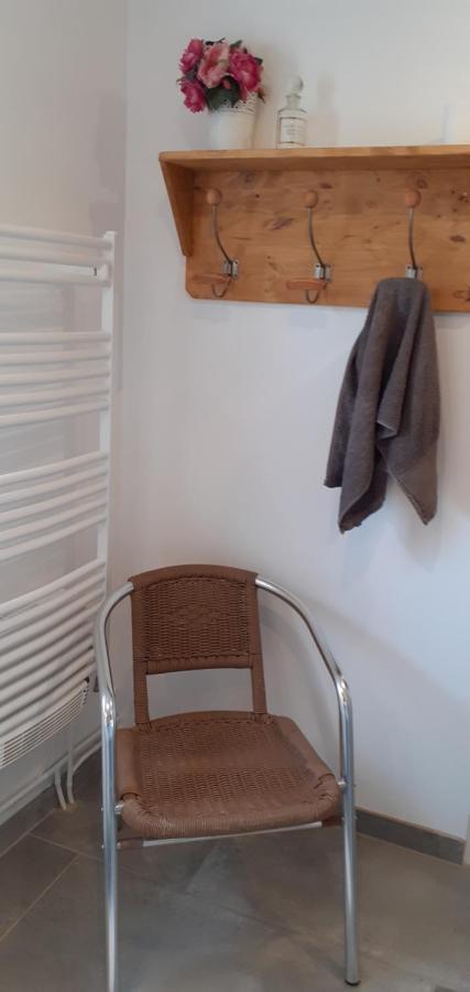 Gite Les Petits Chemins Ledeuix Exteriör bild